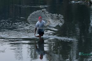 संकटमा पर्दैछन् नदीनाला: सनाेत अधिकारी तथा कृष्ण अधिकारी